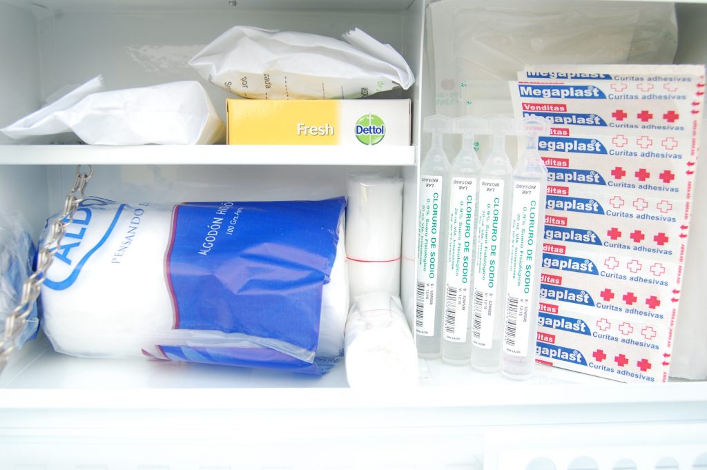 Botiquín Metálico - KITMED.CL